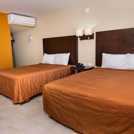 El Camino Hotel & Suites Heroica Caborca Εξωτερικό φωτογραφία