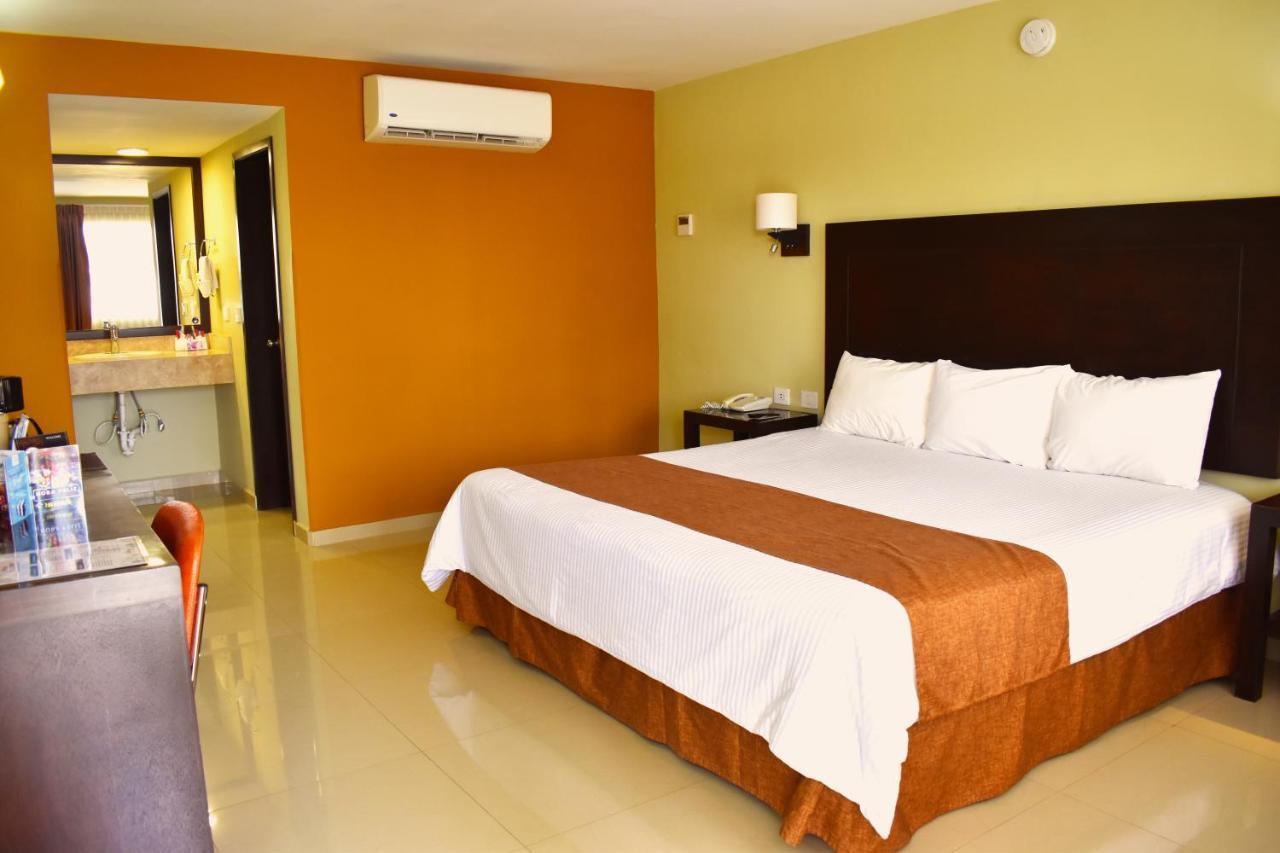 El Camino Hotel & Suites Heroica Caborca Εξωτερικό φωτογραφία