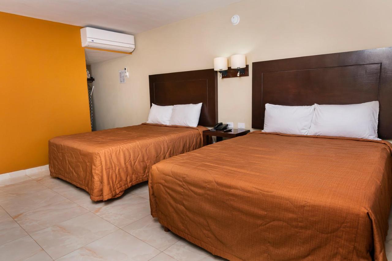 El Camino Hotel & Suites Heroica Caborca Εξωτερικό φωτογραφία
